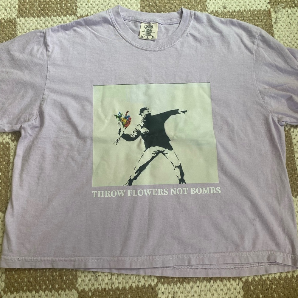 Lavender Graphic T-Shirt skater 🛹